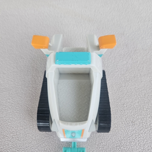 Paw Patrol Everest Snowmobile Action Figure Dog Spin Masters Preschool - Picture 6 of 12